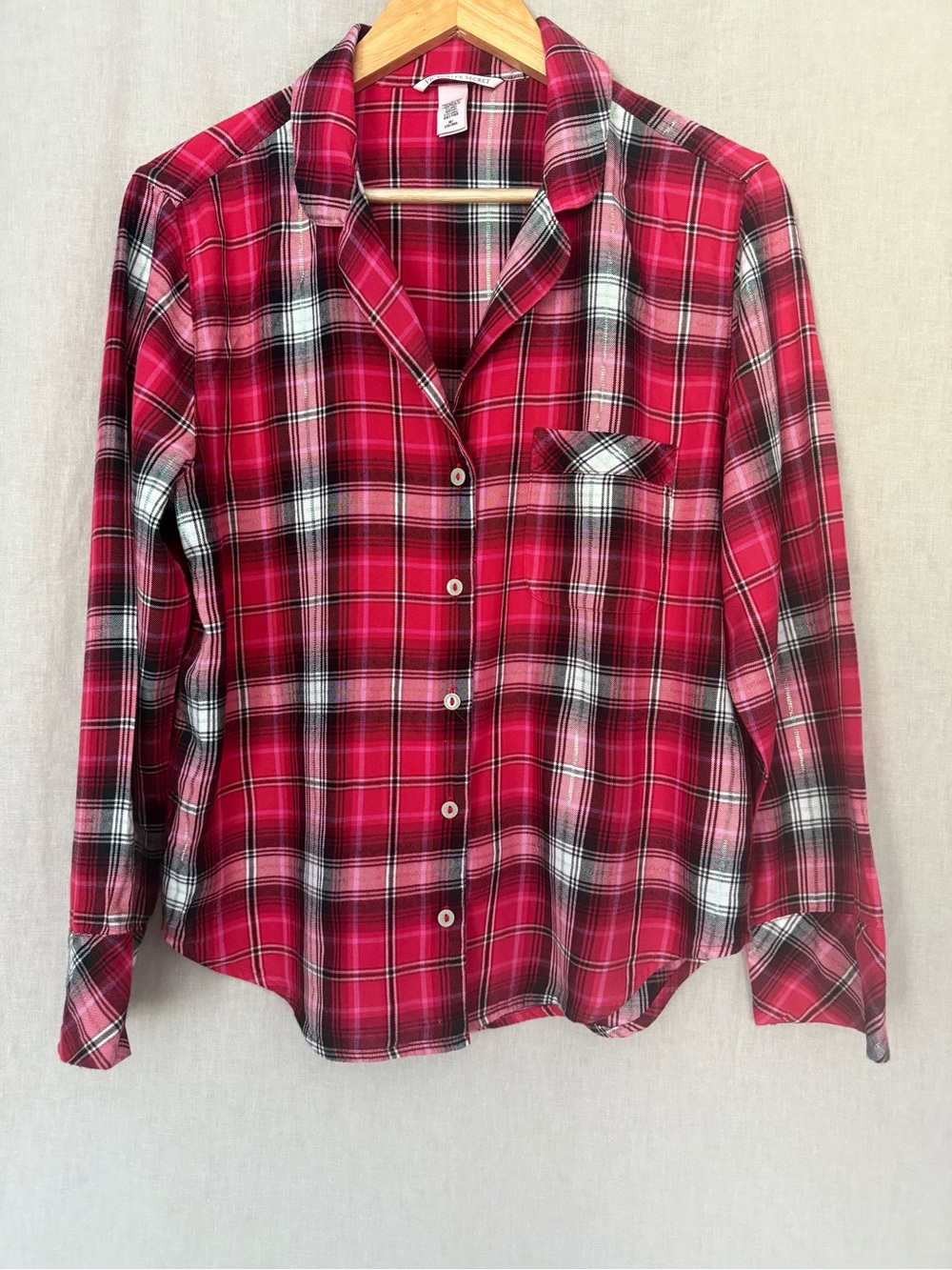 Victoria's Secret Red Black Plaid Pajama Set | Subtle Silver Shimmer Thread - Picture 5 of 14
